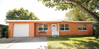 1321 Tuscola St, Clearwater, FL 33756