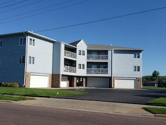 920 W Norway # 305 Ave, Mitchell, SD 57301