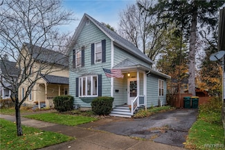 560 Persons St, East Aurora, NY 14052