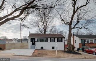 7011 Flagstaff St, Hyattsville, MD 20785