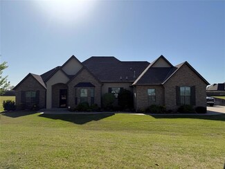 1007 Riata Rd, Tuttle, OK 73089