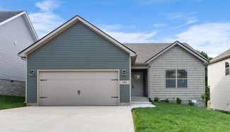 1393 Isaiah Dr, Clarksville, TN 37042