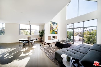 8600 Wilshire Blvd Unit 17, Beverly Hills, CA 90211