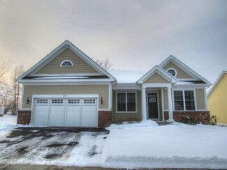 65 Half Moon Ln, Williston, VT 05495
