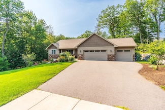 3404 Ridgewood Dr, Wausau, WI 54401