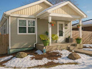 1223 Greenfield Ave, Waukegan, IL 60085