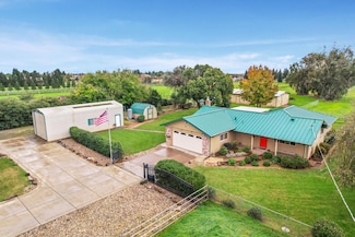 9290 E Jahant Rd, Acampo, CA 95220