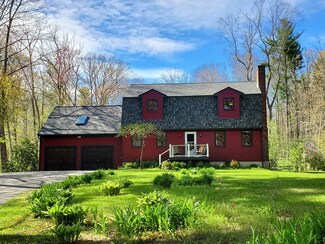 283 Hazel St, Uxbridge, MA 01569