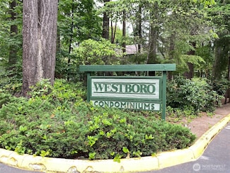 143 S 329th Place Unit D, Federal Way, WA 98003