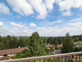 1702 NE 179th St Unit 303, Shoreline, WA 98155