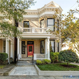 2525 W Grace St, Richmond, VA 23220
