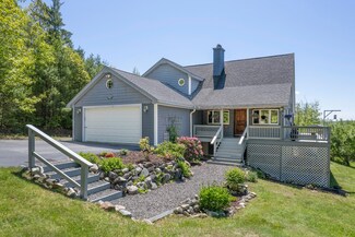 86 Juniper Ln, Acton, ME 04001