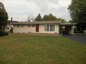 97 Wolcott St, Le Roy, NY 14482