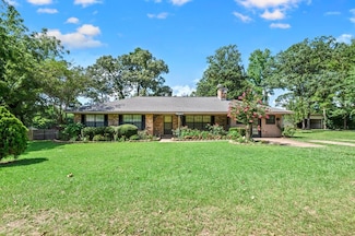 193 County Road 258, Garrison, TX 75946