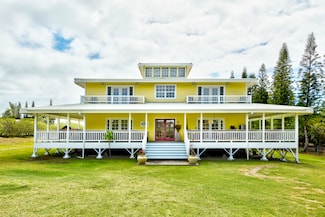 94-2152 S Point Rd, Naalehu, HI 96772