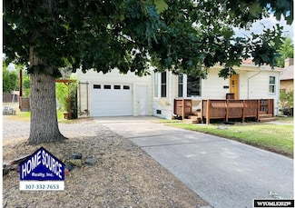 745 S 5th St, Lander, WY 82520