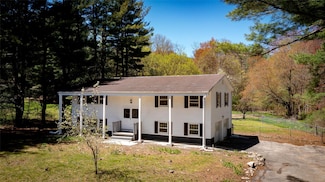 179 Horseshoe Rd, Millbrook, NY 12545