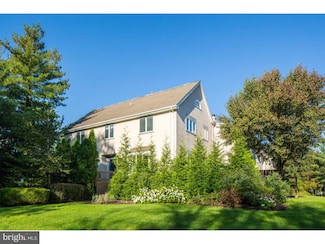 11 Lexington Ct, Princeton, NJ 08540