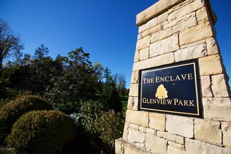 3201 Glenview Park Way, Louisville, KY 40222