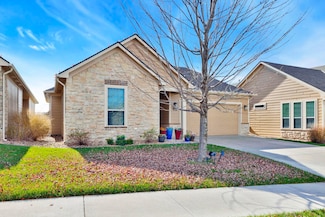 1019 E Twisted Oak Rd, Derby, KS 67037