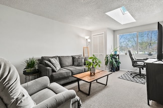 35 Prospect St Unit 313, Woburn, MA 01801