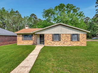 302 Forest Creek Dr, Lufkin, TX 75901
