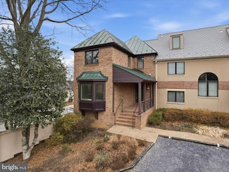 218 E Marshall St, Middleburg, VA 20117