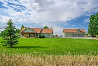 2810 Lane 46, Basin, WY 82410