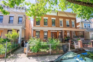 104-32 88th Ave, Richmond Hill, NY 11418