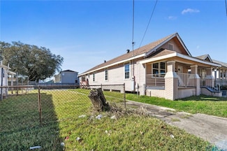 3534 Paris Ave, New Orleans, LA 70122