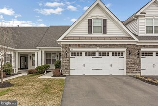 16 Fern Dr, Yardley, PA 19067