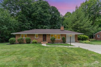 1445 Fudge Dr, Beavercreek, OH 45434