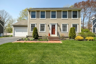 111 Regan Ln, Portland, ME 04103