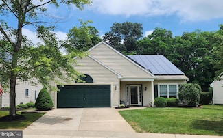 33 Sunset Ln, Columbus, NJ 08022