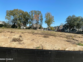 200 Leaning Oak Dr, Lafayette, LA 70508