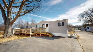 821 Forest Park Ave, Middletown, RI 02842