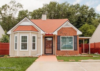 2412 Winding Creek Dr SW, Wilson, NC 27893