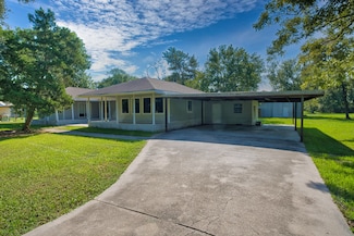 6379 County Road 3, Sweeny, TX 77480