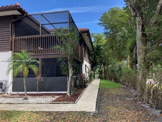 444 Pine Cir, Boca Raton, FL 33432