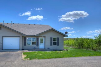 300 Cedar St Unit 17, Baldwin, WI 54002