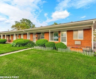 22800 Beaconsfield(unit No 10) Ave Unit 10, Eastpointe, MI 48021