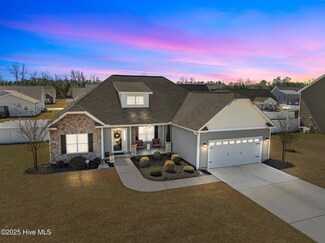 125 Loudon Ct, Greenville, NC 27834
