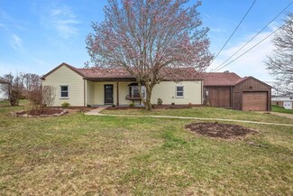 139 Holt Rd, Aliquippa, PA 15001