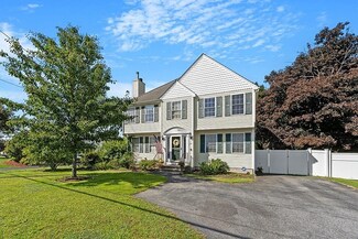 1347 Providence Rd, Whitinsville, MA 01588