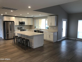 4910 E Charter Oak Rd, Scottsdale, AZ 85254
