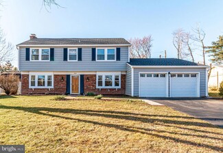 4208 Middle Ridge Dr, Fairfax, VA 22033