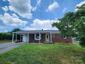 5349 Meadowlane Dr, Granite Falls, NC 28630