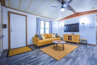3950 Mack Rd Unit 140, Sacramento, CA 95823