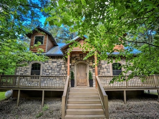 527 High Peak Trail, Broken Bow, OK 74728