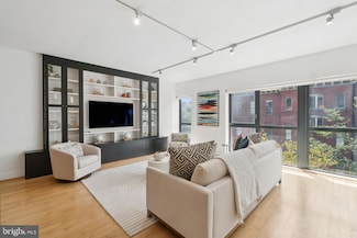 1401 Q St NW Unit 404, Washington, DC 20009